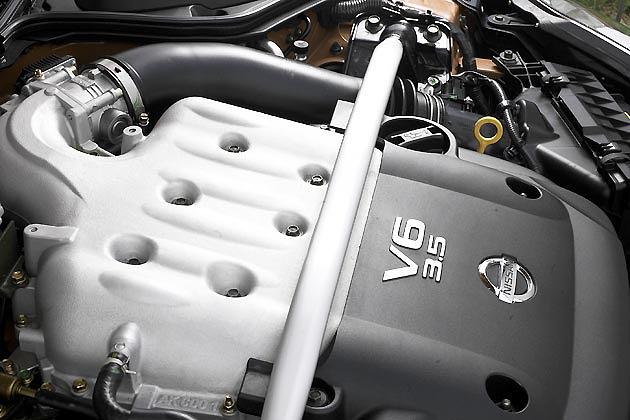 Der V6-Motor kommt ohne Turbolader. Immerhin mobilisiert er stattliche 280 Pferdestärken