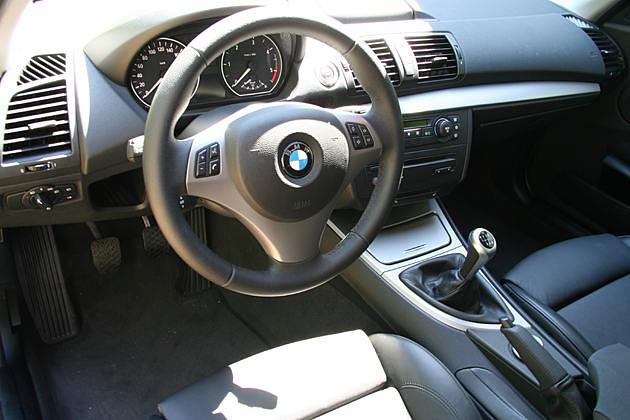 Fasst sich richtig gut an: Steuerrad des BMW 118d