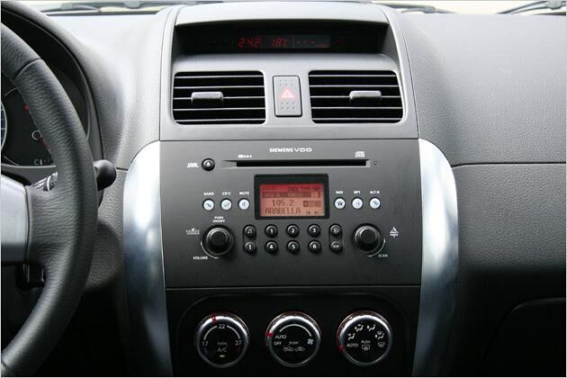 Das optionale Navigationsgerät arbeitet nicht immer korrekt