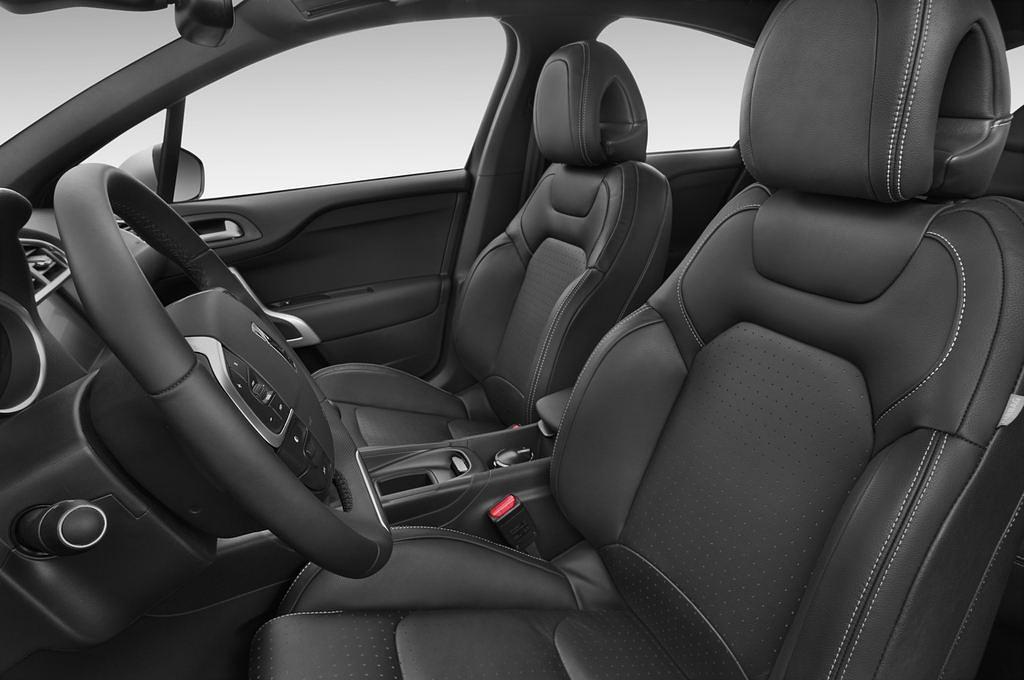 Citroen DS4 (Baujahr 2012) Sport Chic 5 Türen Vordersitze