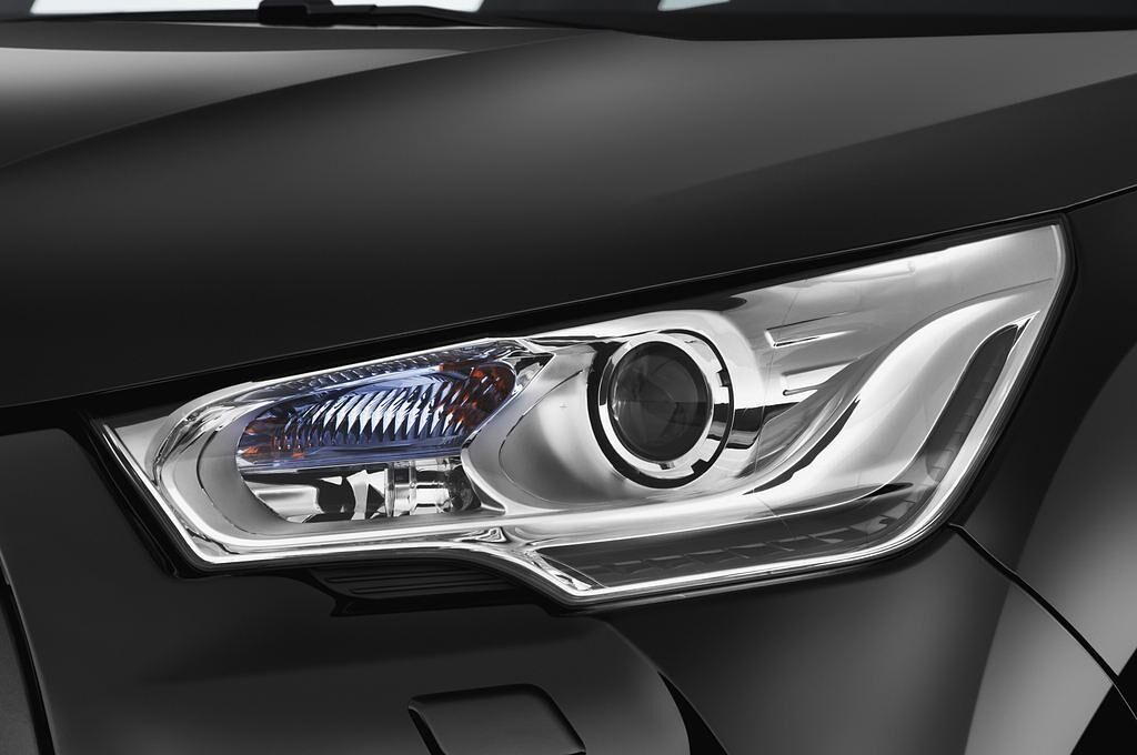 Citroen DS4 (Baujahr 2012) Sport Chic 5 Türen Scheinwerfer