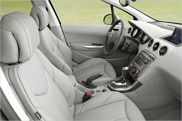 Nicht nur in den Top-Varianten ist die Materialanmutung hochwertig