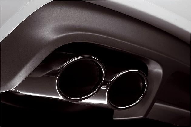 Chrom wird nur dezent eingesetzt - wie hier an den Endrohren