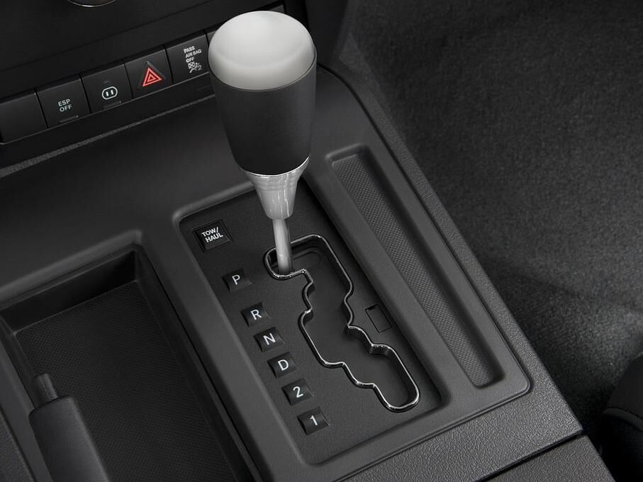 Dodge Nitro (Baujahr 2009) SE 5 Türen Schalthebel