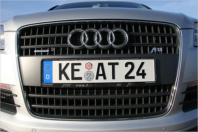 Der typische Audi-Single-Frame-Grill schmückt auch die Q7 Front