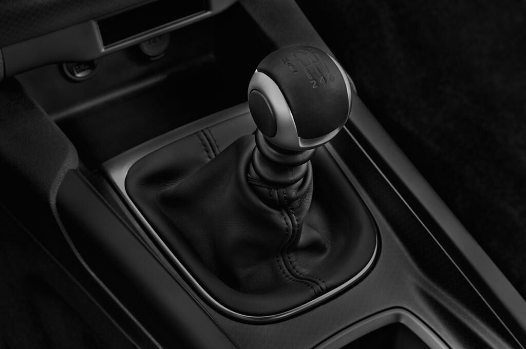 DS DS4 Crossback (Baujahr 2016) - 5 Türen Schalthebel