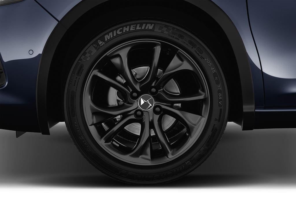 DS DS4 Crossback (Baujahr 2016) - 5 Türen Reifen und Felge