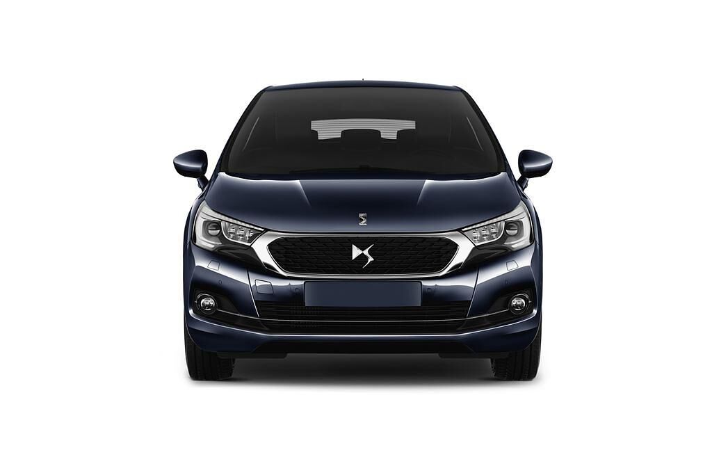 DS DS4 (Baujahr 2017) Opera Blue 5 Türen Frontansicht