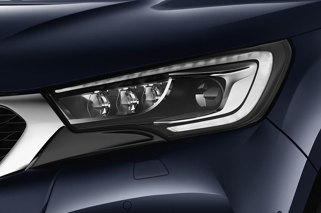 DS DS4 (Baujahr 2017) Opera Blue 5 Türen Scheinwerfer