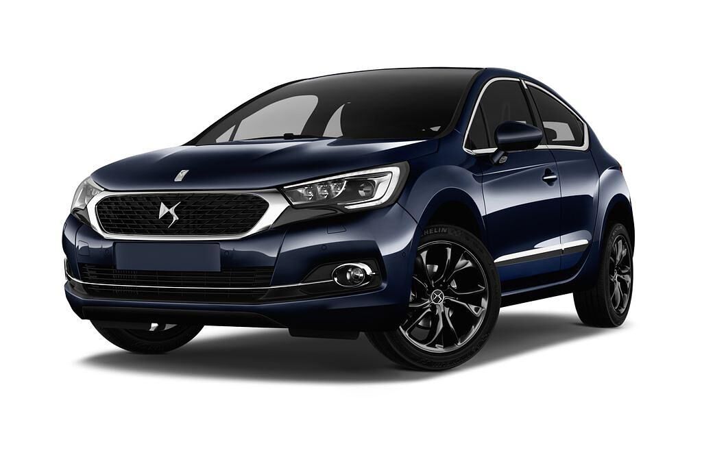 DS DS4 (Baujahr 2017) Opera Blue 5 Türen seitlich vorne mit Felge