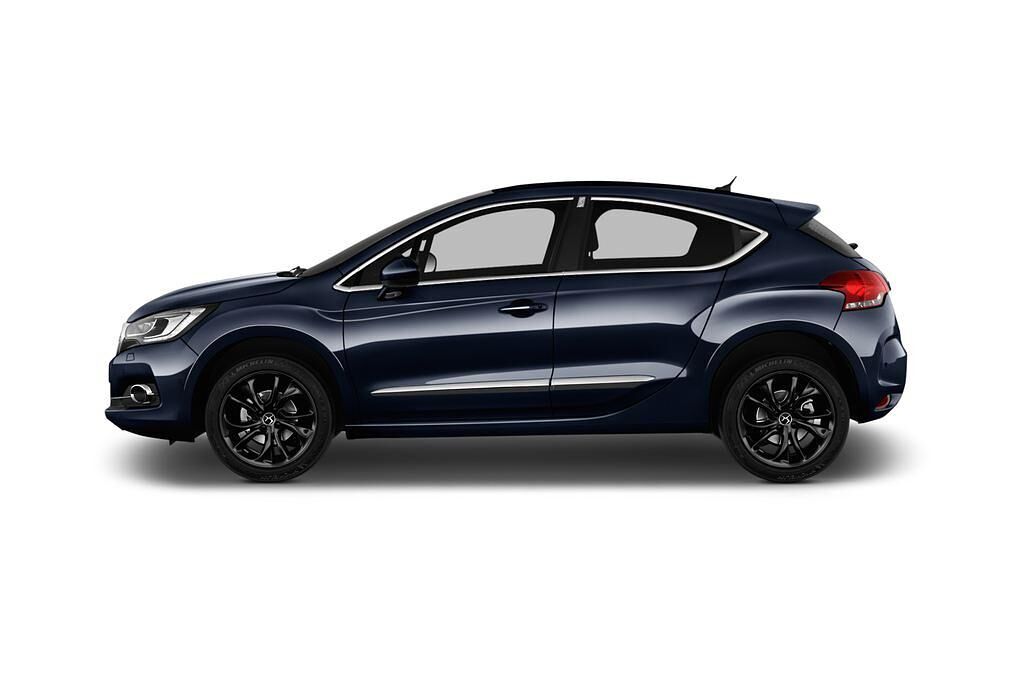 DS DS4 (Baujahr 2017) Opera Blue 5 Türen Seitenansicht