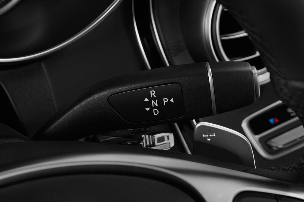 Mercedes C-Class (Baujahr 2017) AMG Line 2 Türen Schalthebel