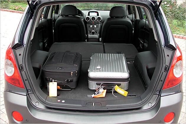 Klappt man die Rücklehne, vergrößert sich der Stauraum auf 1.420 Liter