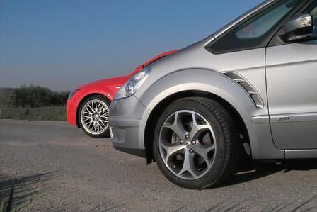 Audi TT vs. Ford S-Max