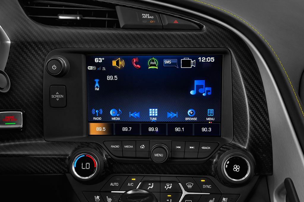 Chevrolet Corvette Grand Sport (Baujahr 2017) 3LT 2 Türen Radio und Infotainmentsystem