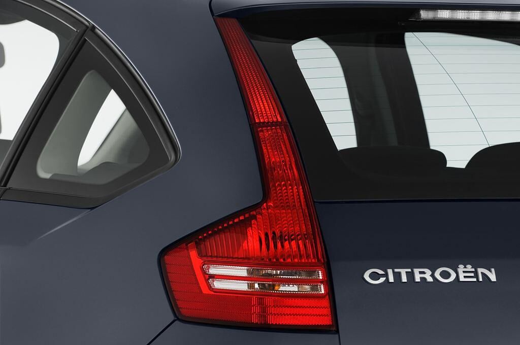 Citroen C4 (Baujahr 2009) Exclusive 5 Türen Rücklicht