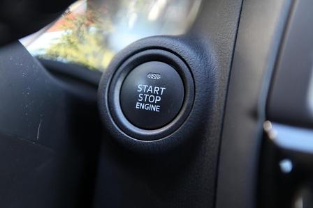 Gestartet wird der Mazda CX-5 per Knopfdruck