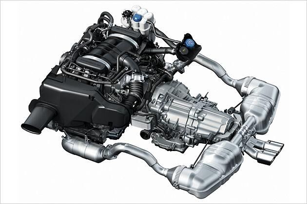 Der flach bauende Sechszylinder-Boxer-Motor des Boxster S bringt es jetzt auf 310 PS