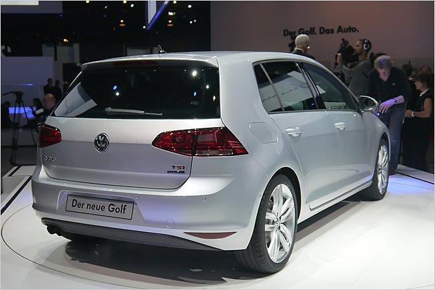 Ob TSI oder TDI, ob Trendline oder Highline: Bei Carneoo kann man Motorisierung und Ausstattung konfigurieren