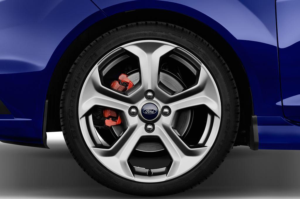 Ford Fiesta (Baujahr 2014) 1,6 Ecoboost St 3 Türen Reifen und Felge