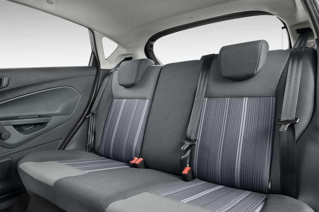 Ford Fiesta (Baujahr 2010) Titanium 5 Türen Rücksitze