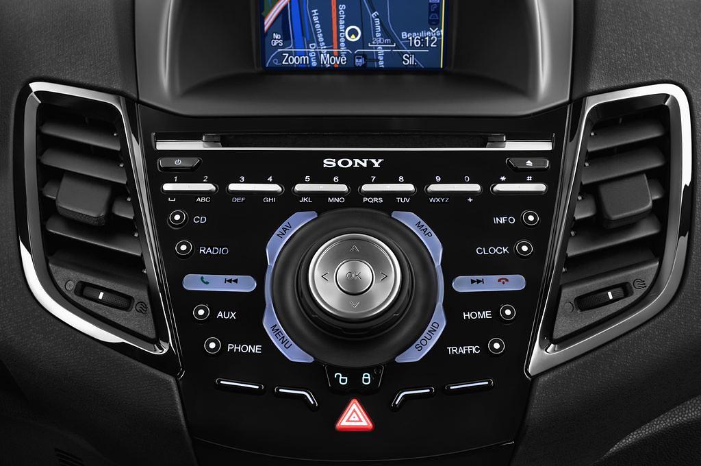 Ford Fiesta (Baujahr 2013) Titanium 5 Türen Radio und Infotainmentsystem