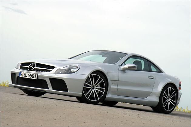 Mit dem SL 65 AMG Black Series will Mercedes seine Kompetenzen aus dem Rennsport auf die Straße bringen