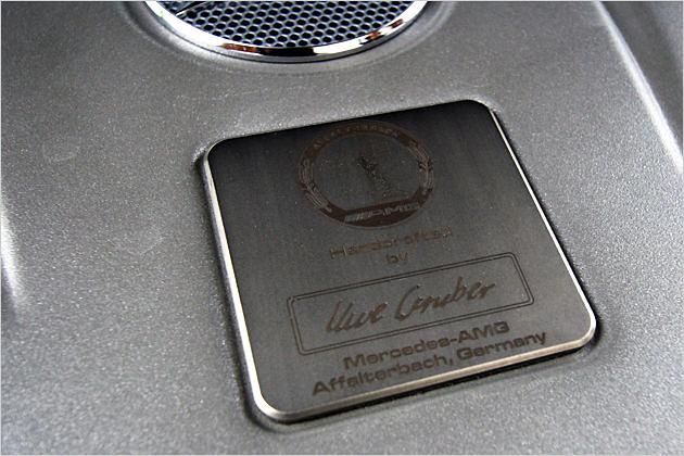 Bei AMG wird Handarbeit noch groß geschrieben