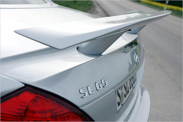 Ab Tempo 120 fährt am Heck automatisch ein Spoiler aus