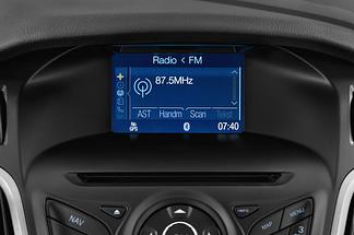 Ford Focus (Baujahr 2012) Trend 5 Türen Radio und Infotainmentsystem