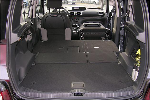 Für die Fahrt zu Ikea: Optional gibt es einen umklappbaren Beifahrersitz