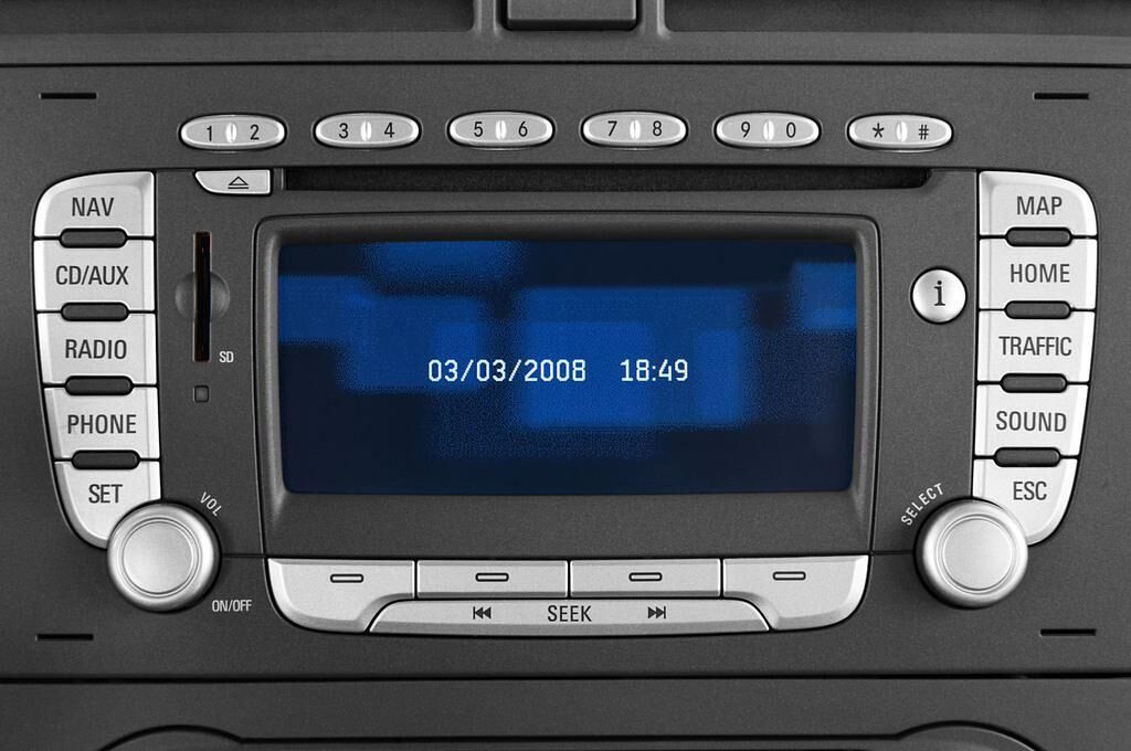 Ford C-Max (Baujahr 2010) Titanium 5 Türen Radio und Infotainmentsystem