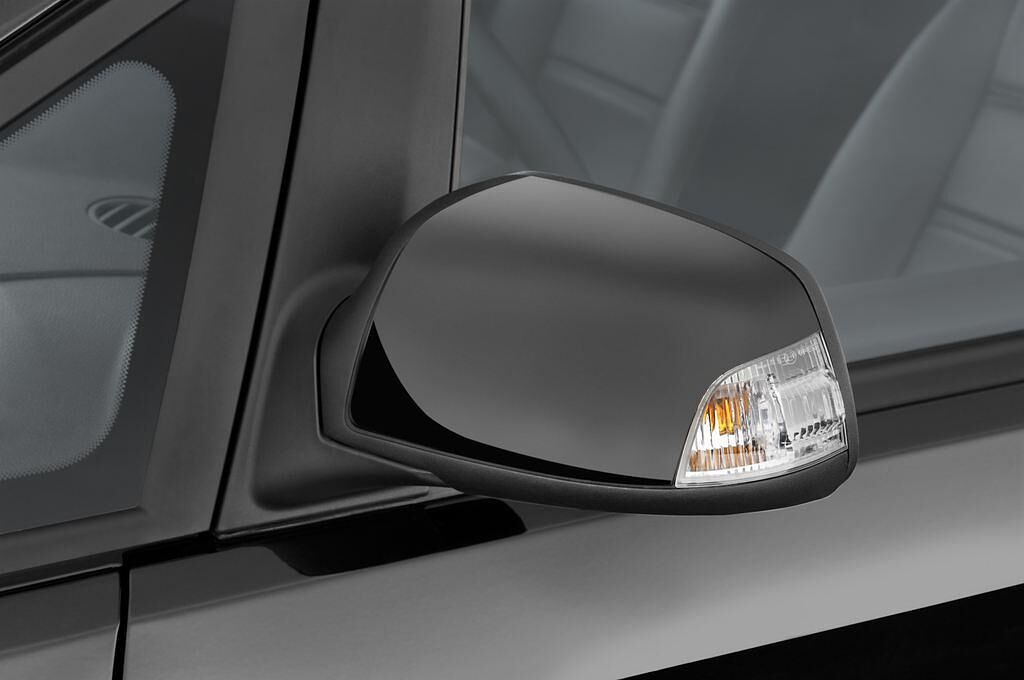 Ford C-Max (Baujahr 2010) Titanium 5 Türen Außenspiegel