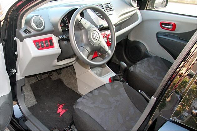 Mit Teilen aus dem Zubehörkatalog kann man den Alto farblich aufpeppen