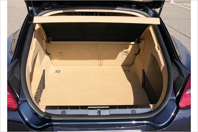 Im Normalzustand passen in den Panamera-Kofferraum 445 Liter Gepäck