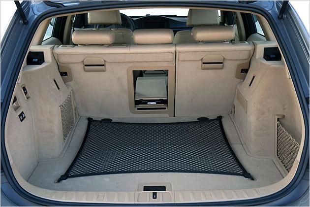 Für Skier gibt es eine Durchlademöglichkeit