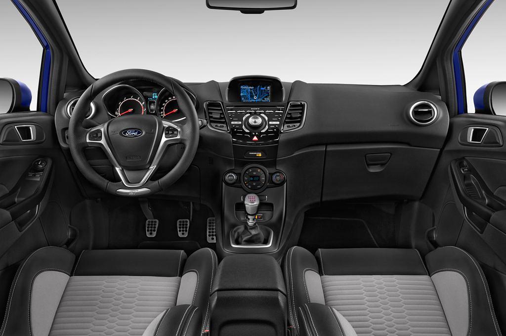 Ford Fiesta (Baujahr 2014) 1,6 Ecoboost St 3 Türen Cockpit und Innenraum
