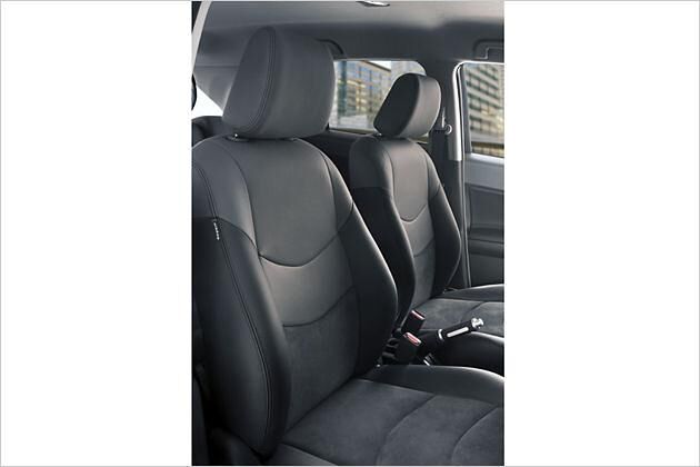 Die Sitze bieten sogar etwas Seitenhalt