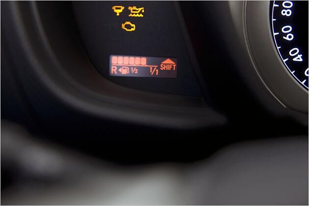 "Shift": Im Benzin-Modell des Urban Cruiser helfen Schaltempfehlungen beim Spritsparen