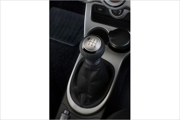 Den Urban Cruiser gibt es vorerst nur mit einer manuellen Sechsgang-Schaltung