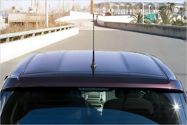 Beinahe wie im Nissan 370Z: Der Urban Cruiser überrascht mit einem angedeuteten Double-Bubble-Dach