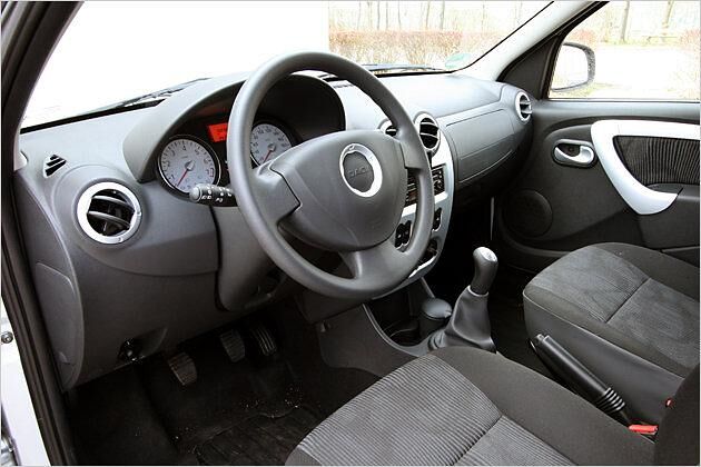 Die Innenraumgestaltung orientiert sich inzwischen am Sandero