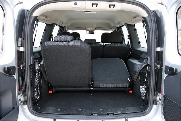 Für mehr Gepäck können die Lehnen der dritte Reihe einzeln umgeklappt werden