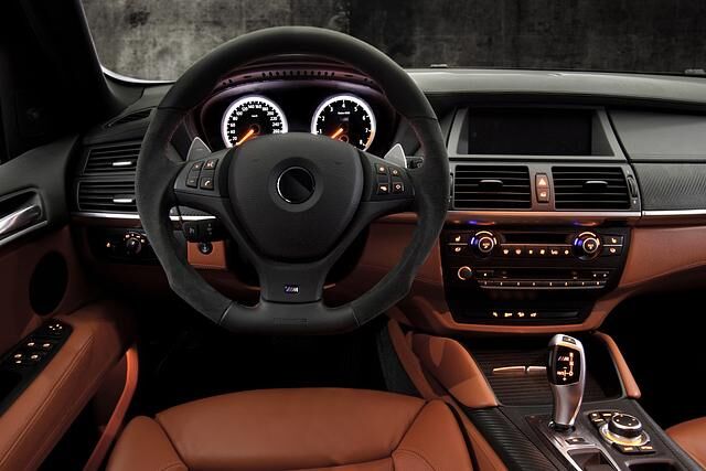 Das Interieur muss nach dem schrillen Umbau auf den BMW-Propeller verzichten
