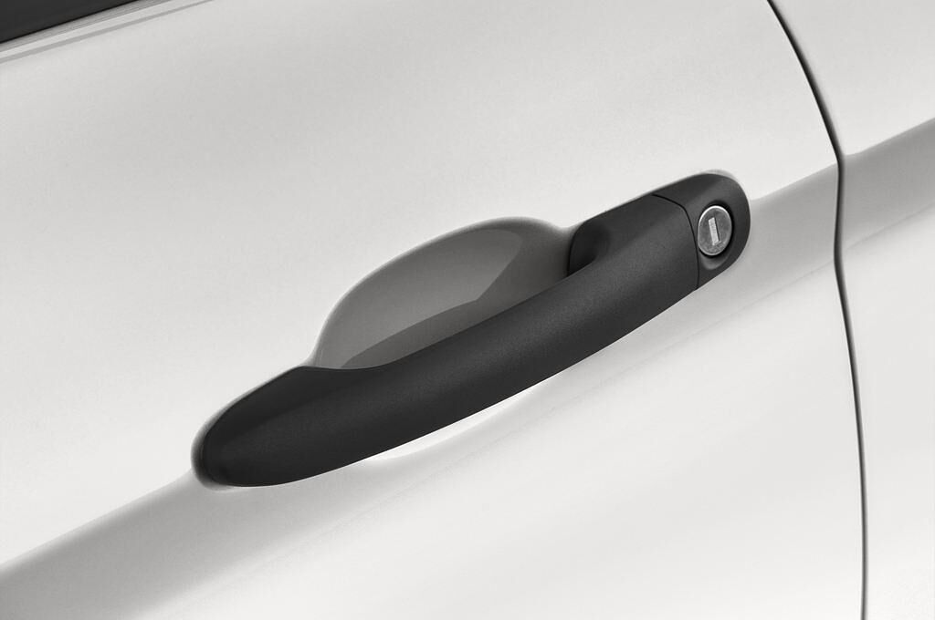 Ford Ka (Baujahr 2010) Concept 3 Türen Türgriff