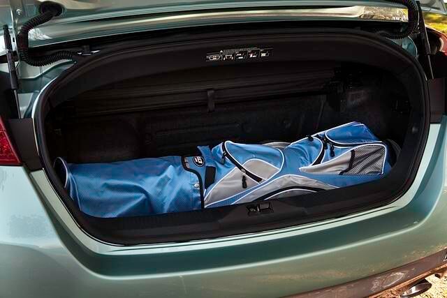 Der Kofferraum ist deutlich kleiner als beim normalen Murano