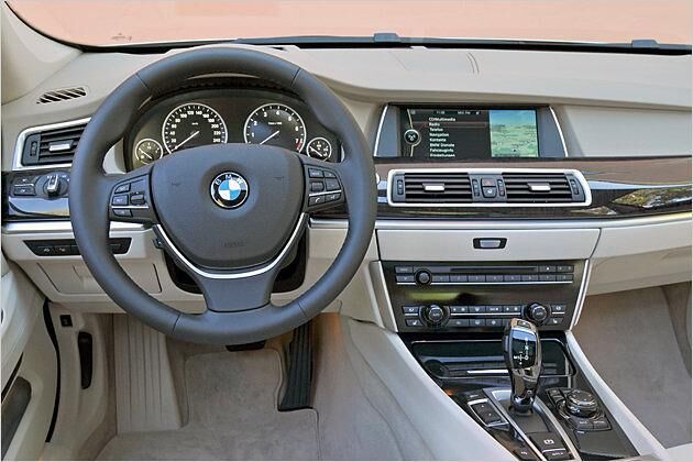 Den 5er GT gibt es ausschließlich mit einer Achtgang-Automatik, die bisher ausschließlich im 760i eingesetzt wird