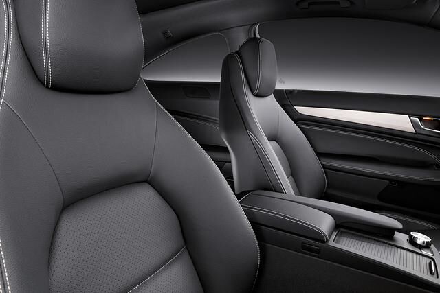 Die Ausstattung ist sportiv