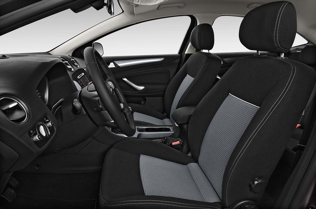 Ford Mondeo (Baujahr 2014) Trend 5 Türen Vordersitze
