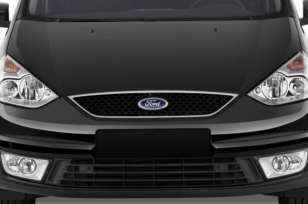 Ford Galaxy (Baujahr 2010) Trend 5 Türen Kühlergrill und Scheinwerfer